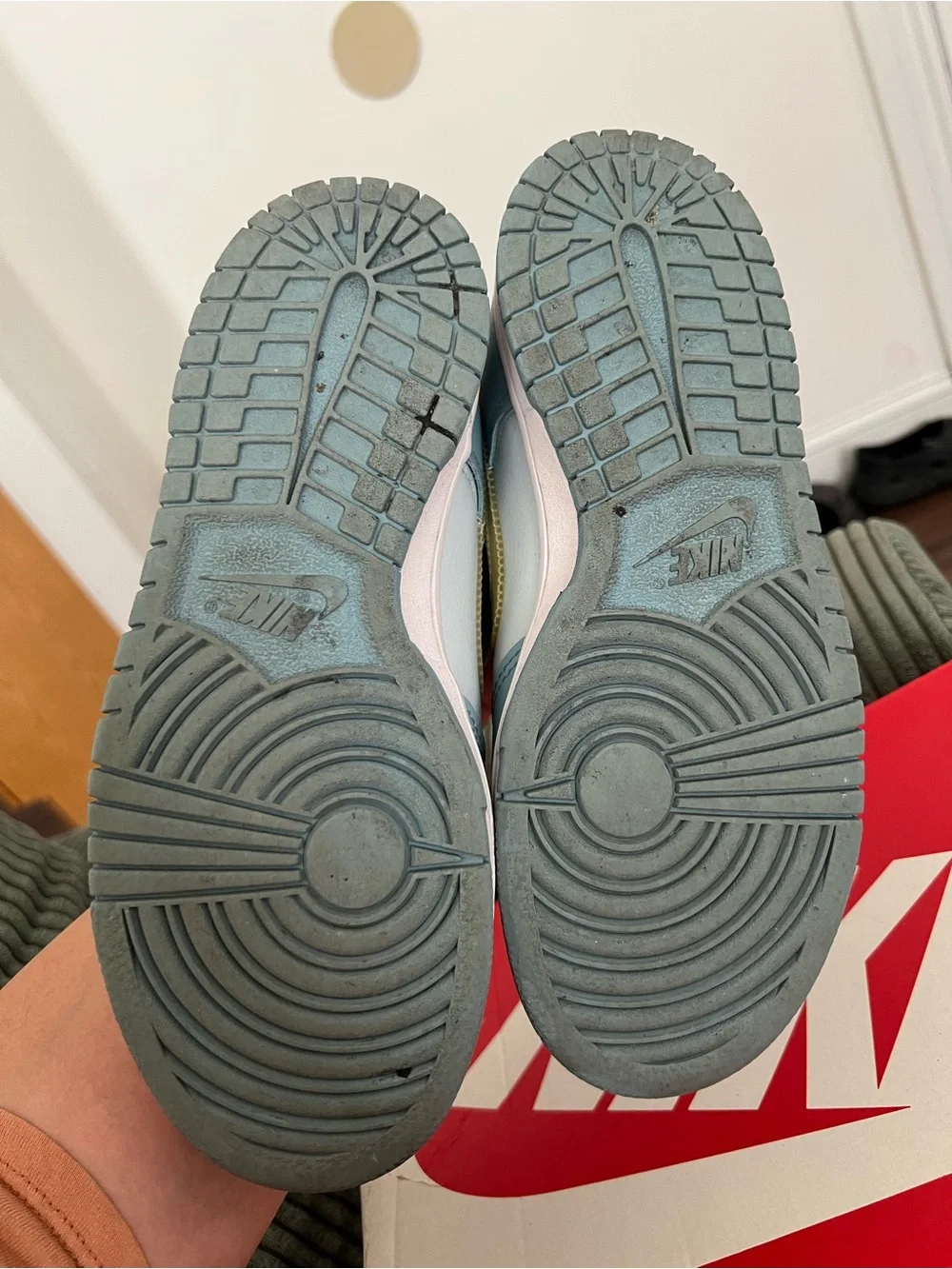 Nike Kids Dunks in Light Blue, White